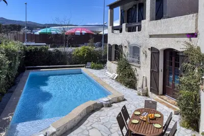 Image de Villa à La Ciotat – 10 pers – Piscine chauffée – Plages & voies douces