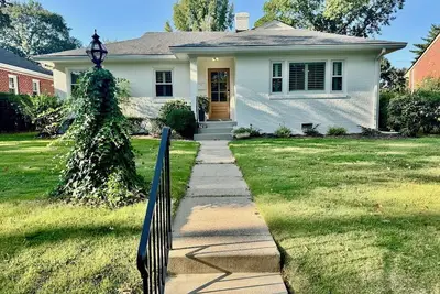 Image de Charming Byrd Park 2 King Br/2 Bath, walk to Carytown!