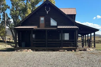 Image de Cozy cabin in beautiful Meeker, Co-10 miles from town, perfect for Ohv travelers