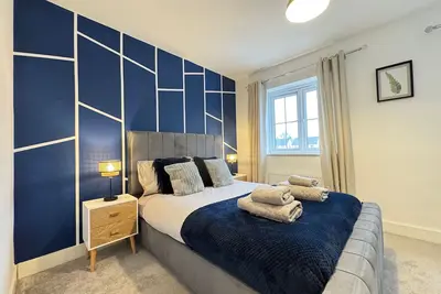 Image de Lovely 2 Bedroom Home | 3 Beds | Free Parking