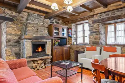 Image de Appartement \"El Cueto\" avec vue sur les montagnes, terrasse privée et Wi-Fi