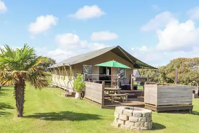 Image de Bluebell, pet friendly, with hot tub in St Buryan