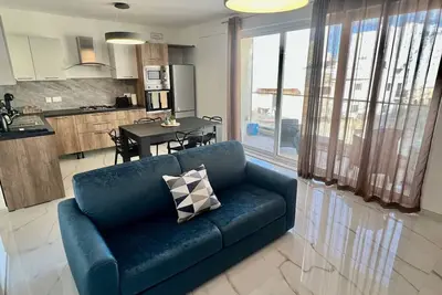 Image de Seabreeze: Stylish 2-Bedroom Apartment in Wied il-Għajn, Marsascala