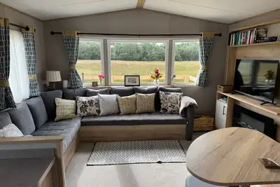Image de Wildcat Lodge; Brand new, lovely 2-bedroom caravan with WiFi in Grantown-on-Spey