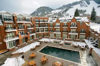 Image de 2| Aspen Mountain Residence | Concierge | Lux Resort | Ski | Hot Tub