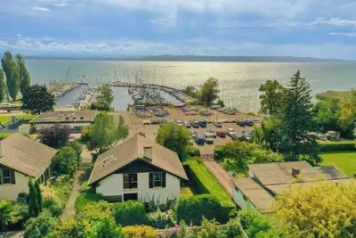 Image de Villa Azur au bord du lac de Neuchâtel