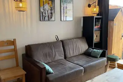 Image de App. skis aux pieds avec piscine, balcon et WiFi