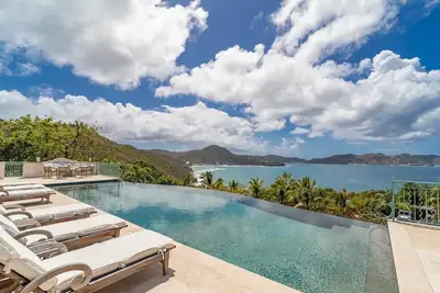 Image de Large Villa with Breathtaking View