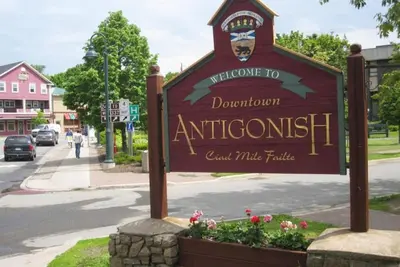 Image de 2 Bedroom Basement Apartment