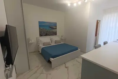 Image de A few steps from the sea of Monopoli