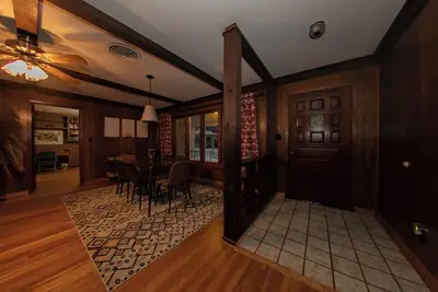 Image de Spacious 4-bedroom house in walking distance of Ou Campus!