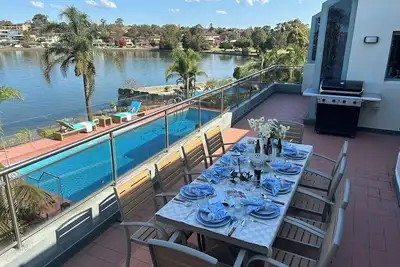 Image de Chiswick Waterfront Retreat