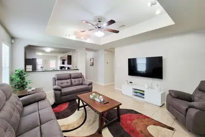 Image de Refreshing Fall Stay: Free Snacks & Fast Wi-Fi