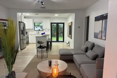 Image de Home in Miami - 5 min from beach
