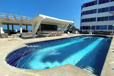 Image de Cruise with Guardia and access to Private Beach\n\n