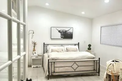 Image de Charming 1-bedroom apartment with WiFi and Ac in Dayton