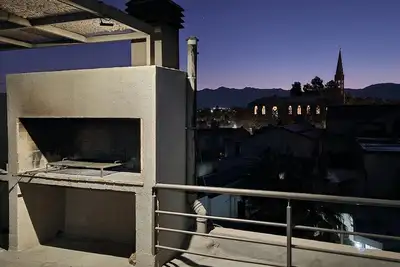 Image de New apartment, excellent location. Free parking space a few meters away from the departmental plaza.