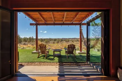 Image de River Canyon Eco-Barn - On 50 Acres Near Smith Rock