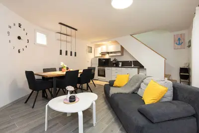 Image de Maison de vacances avec parking Punat, Krk (K-23535)