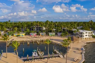 Image de Studio w/ King Bed, Kitchenette, Outdoor Pool, Free Parking & Pet Friendly