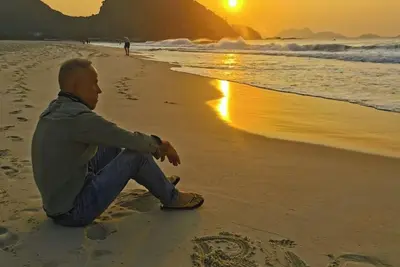 Image de Appartement rénové vu sur plage de copacabana à 200 mètres