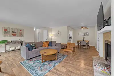 Image de Bright & Bold Retreat in Tulsa, Ok