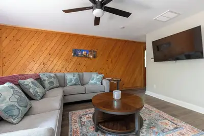 Image de Walk to Helen: Comfortable Cabin & Modern Touches