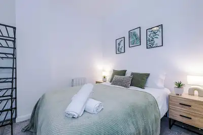 Image de Charming 2-bedroom apartment in Bolton with WiFi access