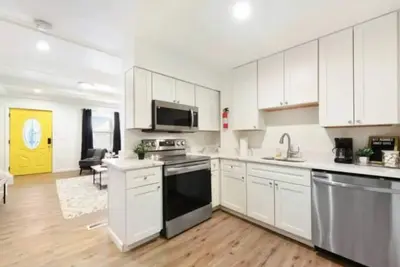 Image de 3 BedHome in Upper Lawrenceville