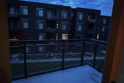 Image de Charming 1-bedroom apartment with car included