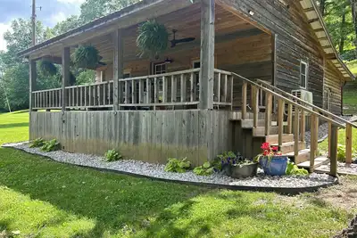 Image de River Retreat: Private Cabin Getaway on the Bourbon Trail