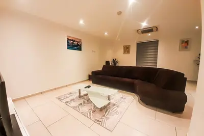 Lovely 3-bedroom apartment with an amazing view of the city at Villagio Aqua