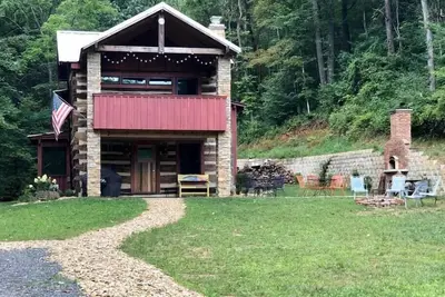 Image de Luxury Mill Creek Cabin in Blacksburg