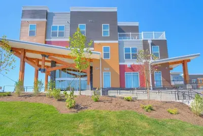 Image de Park 37 condo - 312, Stylish Condo #312 in the Sought-After Park 37 Community