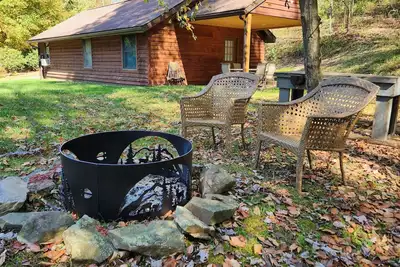 Image de Seven Springs, Sleeps 6, Cozy, Quiet, Getaway!