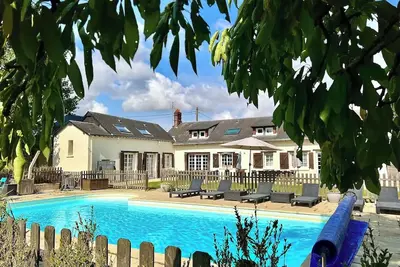 Image de Demeure spacieuse avec piscine dans le Perche