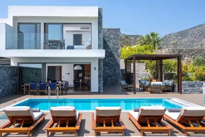 Image de Splendid Crete Villa | Villa Serafina | 3 Bedrooms | Private Heated Pool | Private Sauna & Gym | Wonderful Sea Views | Heraklion