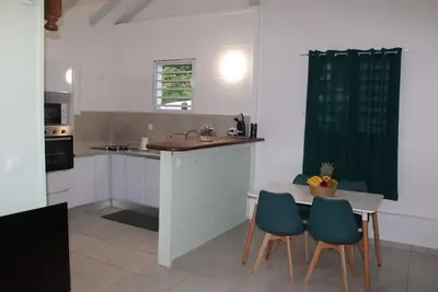 Maison confortable avec vue montagne + Piscine