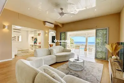 Image de Villa Vénus**** – avec piscine et vue mer – Saint-Gilles-les-Bains