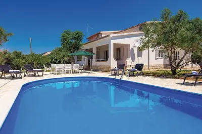 Image de Superbe appartement de 2 chambres à.