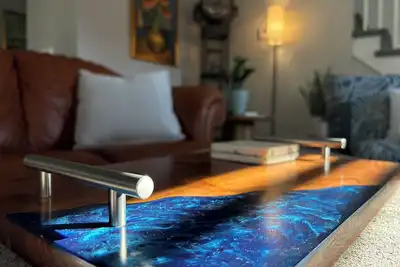 Image de The Dollhouse is conveniently located. Mystic, Beaches, parks, casinos, shopping