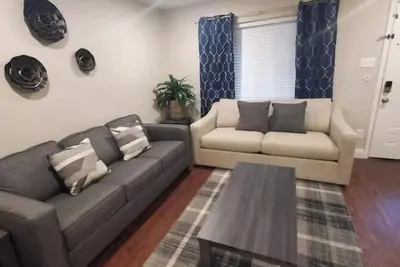 Image de Superhost/Ilu Delight Unit A, Rodeo < 1 mile. Luxury Home.