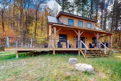 Image de Dog-friendly house w/ deck, Ev charger, fireplace, partial a/c, Bbq, w/d, wifi