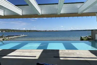 Image de Cozy 1-bedroom condo on Lake Portage