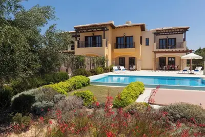 Image de Stunning Views & Luxury Comfort, Paphos Villa 1476