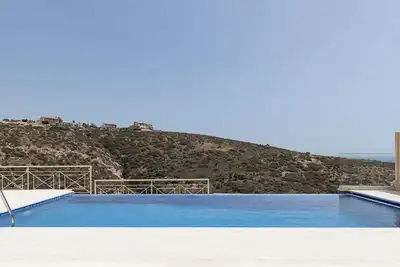 Image de Indulge in Luxury at This Exquisite Villa Retreat, Paphos Villa 1478