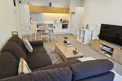 Image de Modern, Ground Floor, Cbd, Free Parking, 2-3 Beds