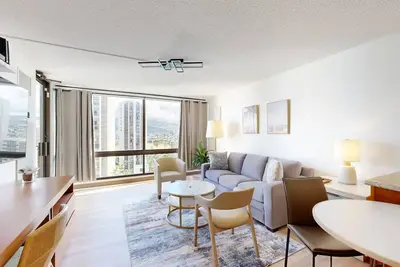 Image de Downtown condo with pool, tennis, & mountain view - walk to beach