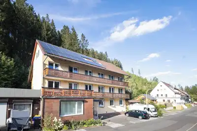 Image de \"Berliner Bär\" by Ko-Living- whole house | 9 apart | 450sqm | 28 guests | terrac