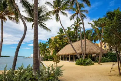 Image de Indulge in Home Like Comfort! Oceanfront, Free Parking, Pet-friendly Property